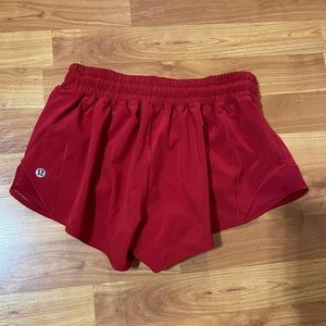 Lululemon hotty hot short - red